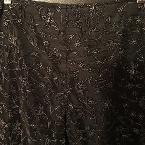 ⚫️🔘⚫️ ORNATE FLORAL PATTERN SHIMMER PANTS ⚫️🔘⚫️